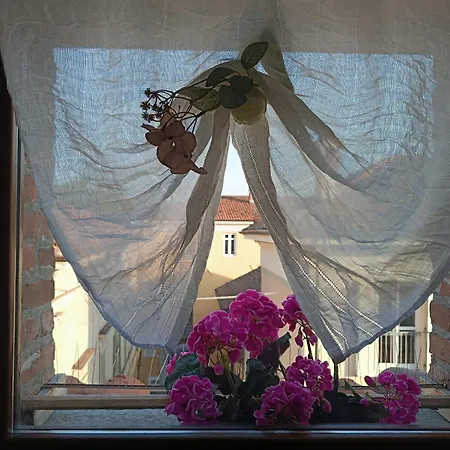 Apartment La Mansardina Di Sabrina Busca