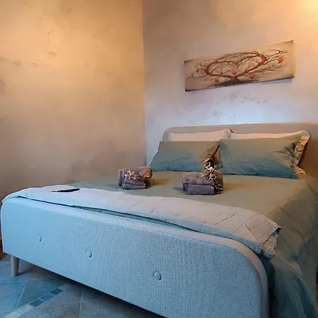 La Mansardina Di Sabrina Apartment *