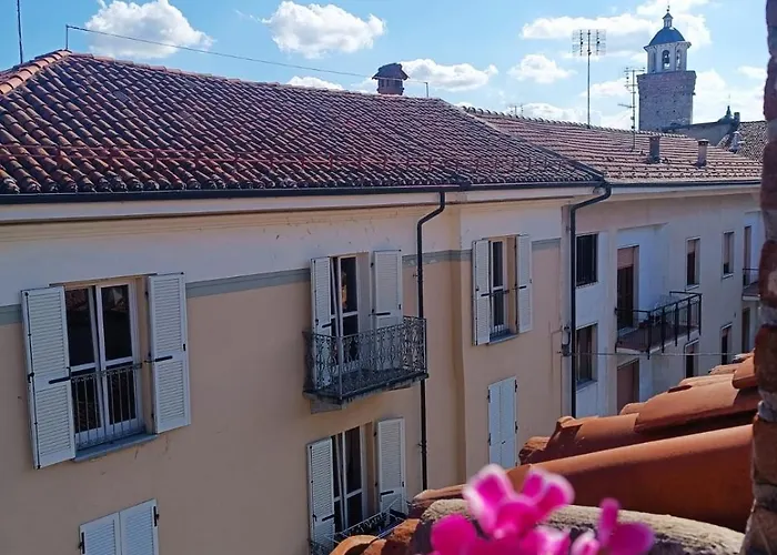 Апартаменты La Mansardina Di Sabrina Busca